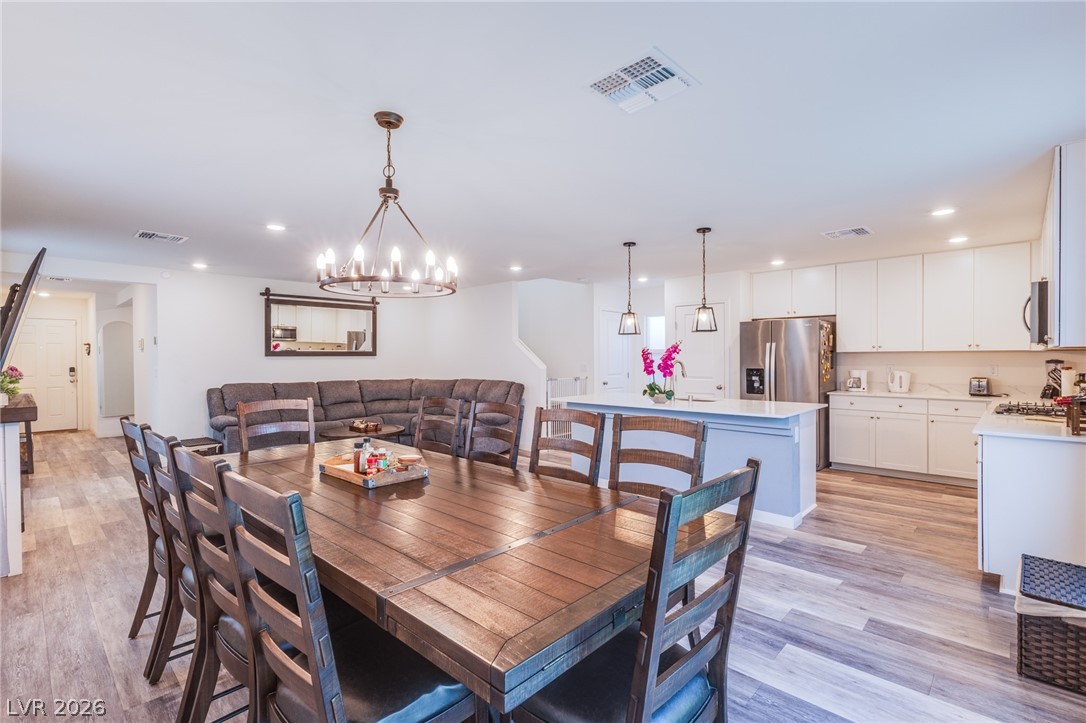 2784430 Property Photo 3