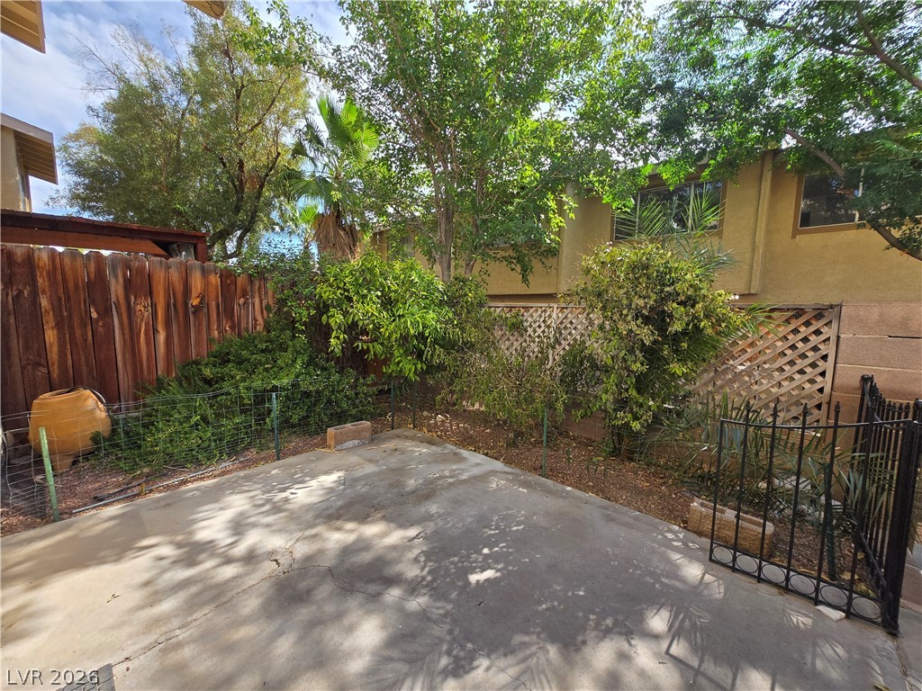 6425 Big Pine Way Property Photo 2
