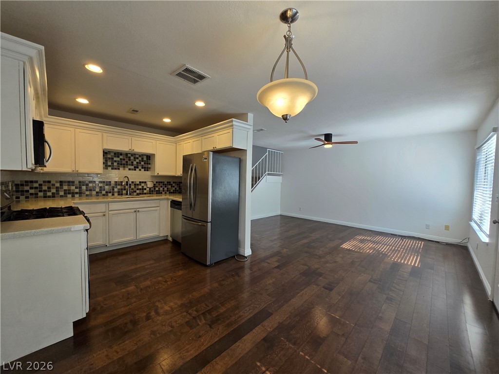 6425 Big Pine Way Property Photo 7