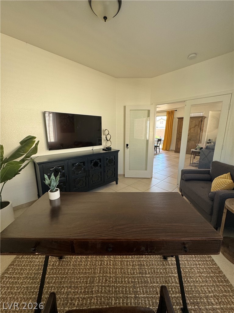 10261 Bentley Oaks Avenue Property Photo 7