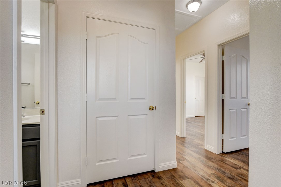 10261 Bentley Oaks Avenue Property Photo 28