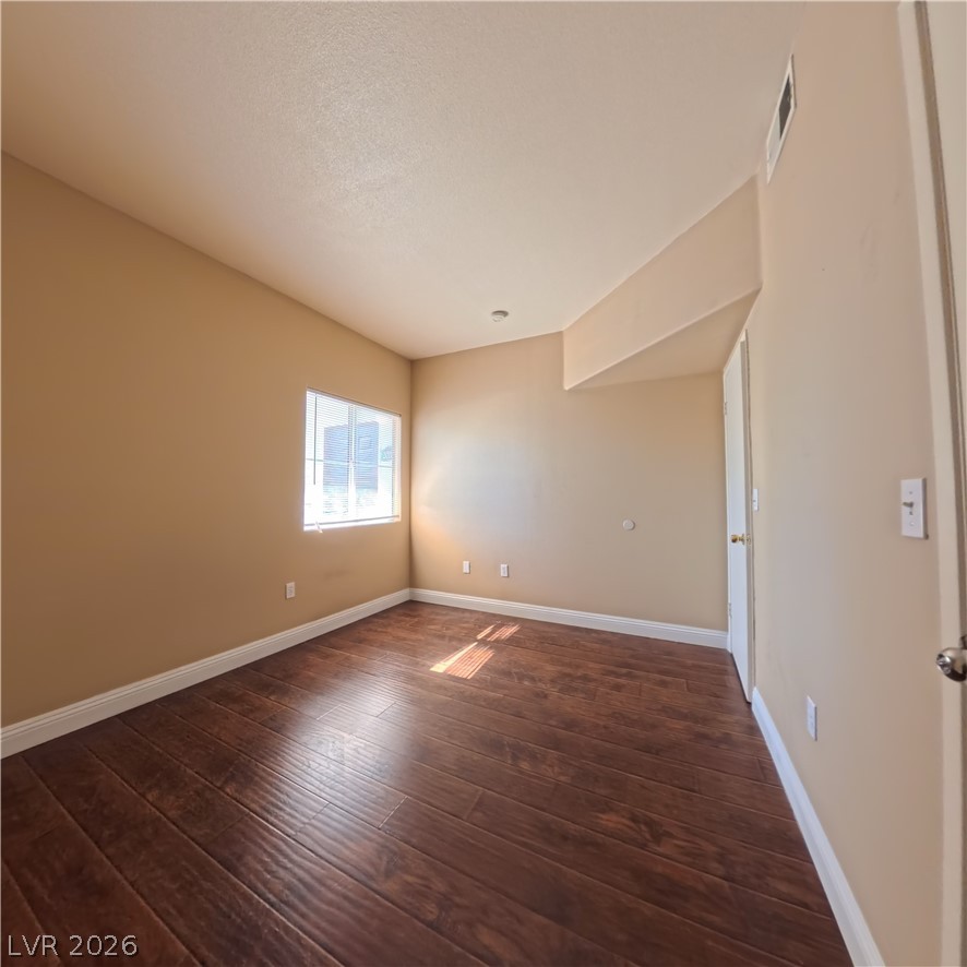 2615 West Gary Avenue 2026 Property Photo 21