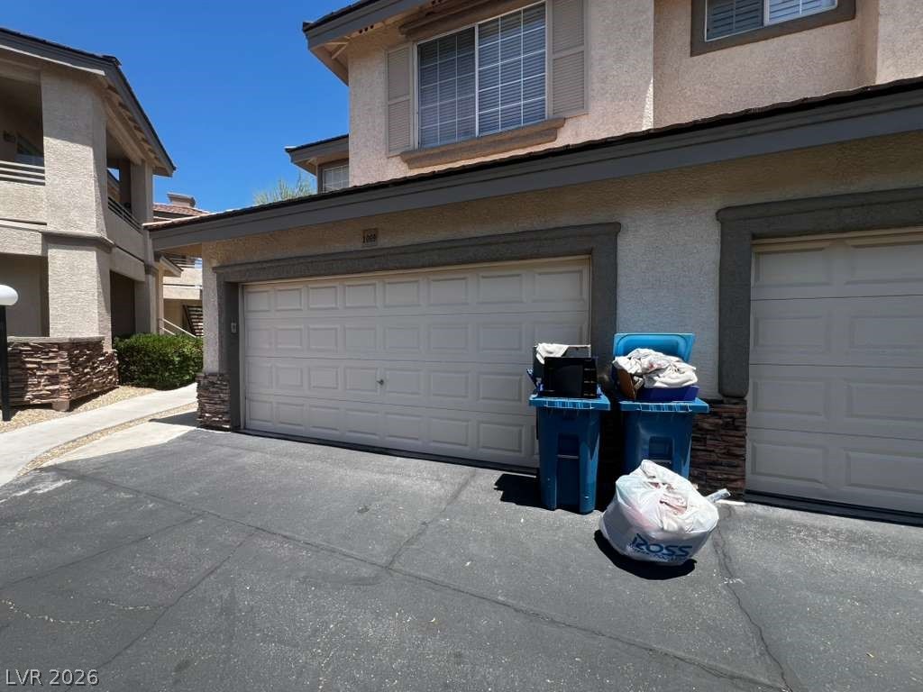 9901 Trailwood Drive 1069 Property Photo 8