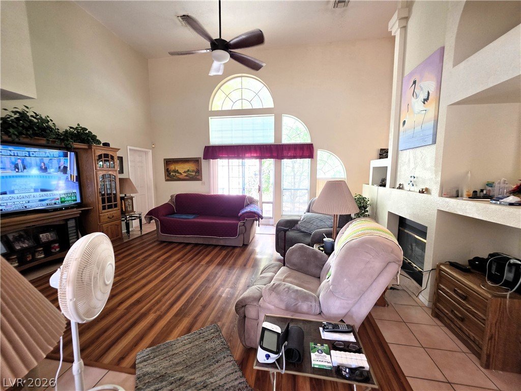 2088 River City Drive Property Photo 4