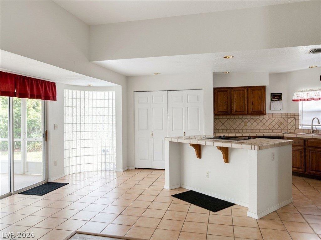 2088 River City Drive Property Photo 6