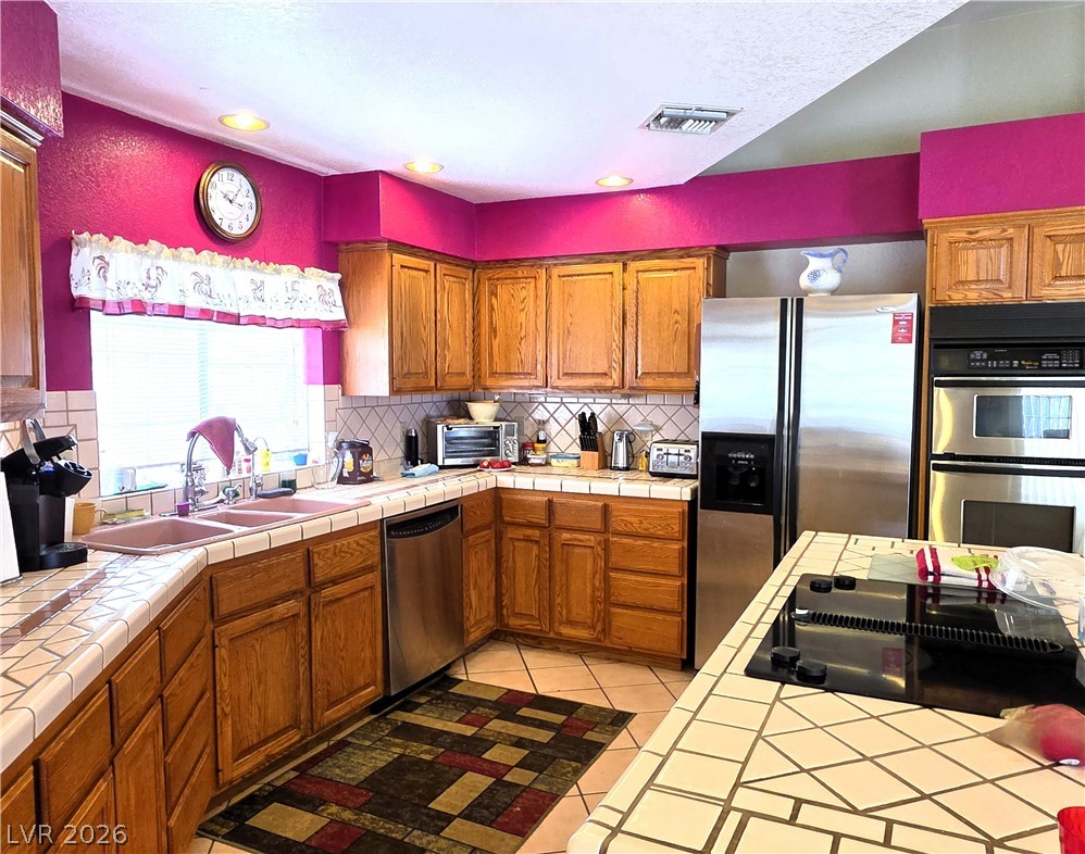 2088 River City Drive Property Photo 7