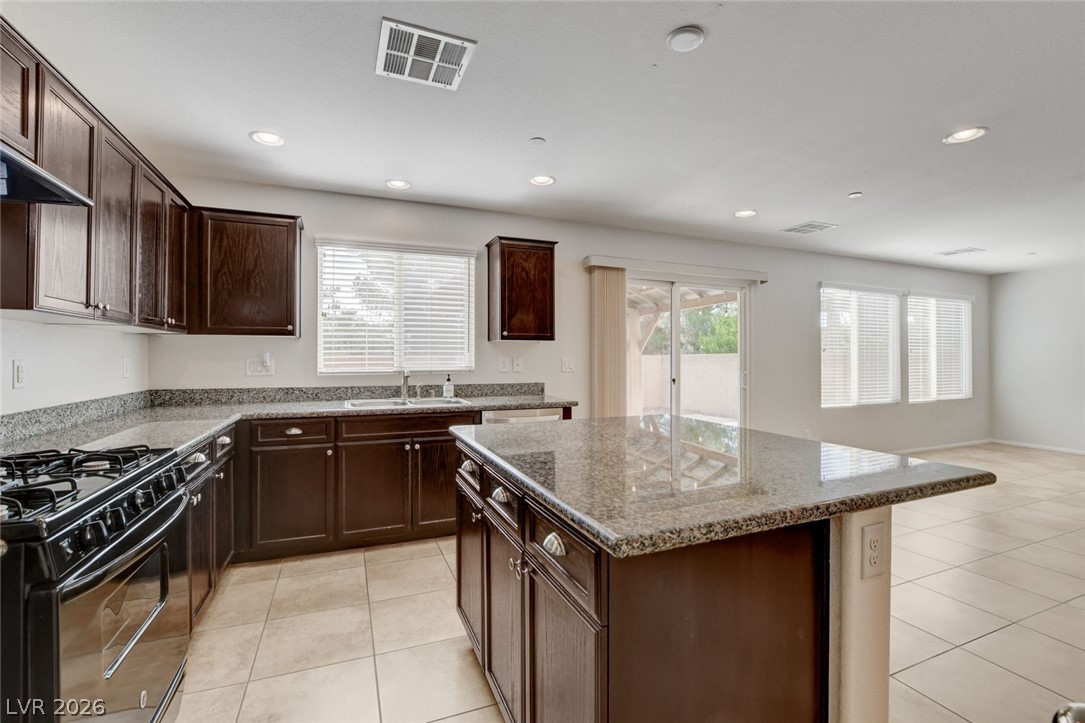 6324 Patriot Wave Street Property Photo 12