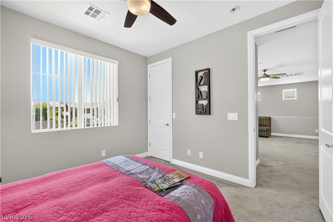 3360 Lochside Drive Property Photo 11