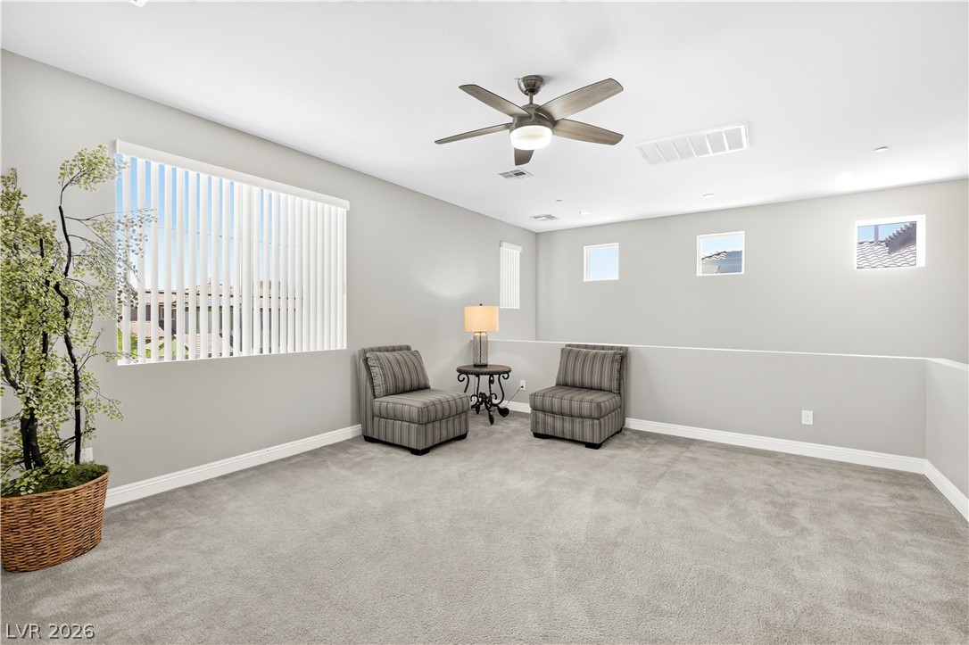3360 Lochside Drive Property Photo 12