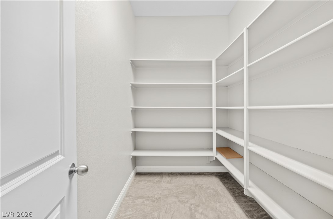 3360 Lochside Drive Property Photo 19