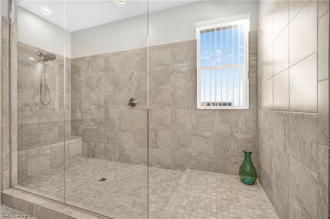 3360 Lochside Drive Property Photo 22