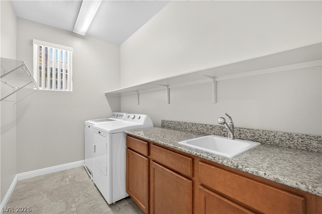 3360 Lochside Drive Property Photo 28