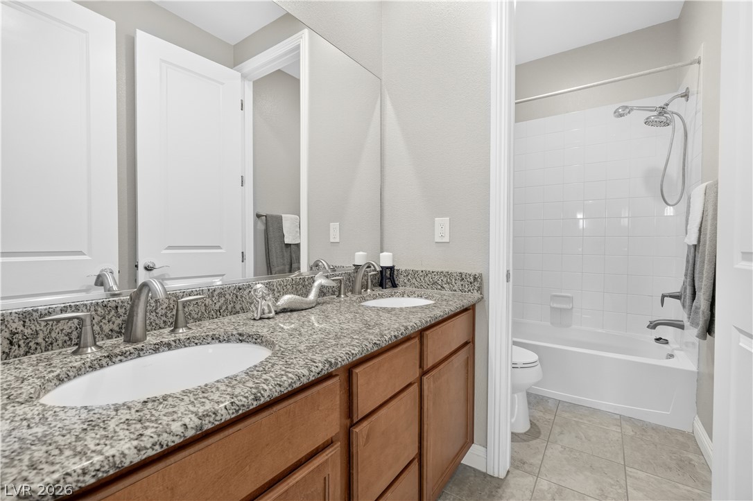 3360 Lochside Drive Property Photo 29