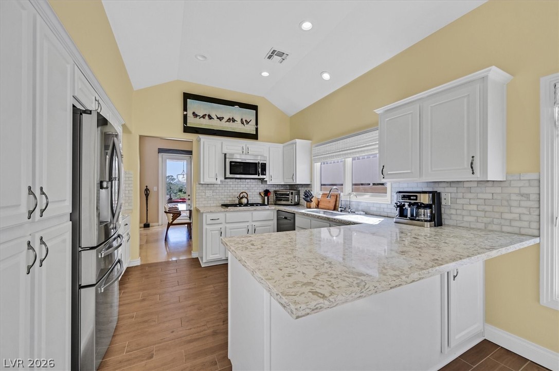 8161 Round Hills Circle Property Photo 10