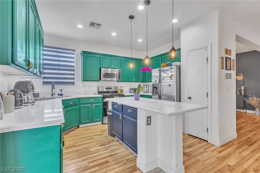 9177 Dazzle Accent Court Property Photo 11