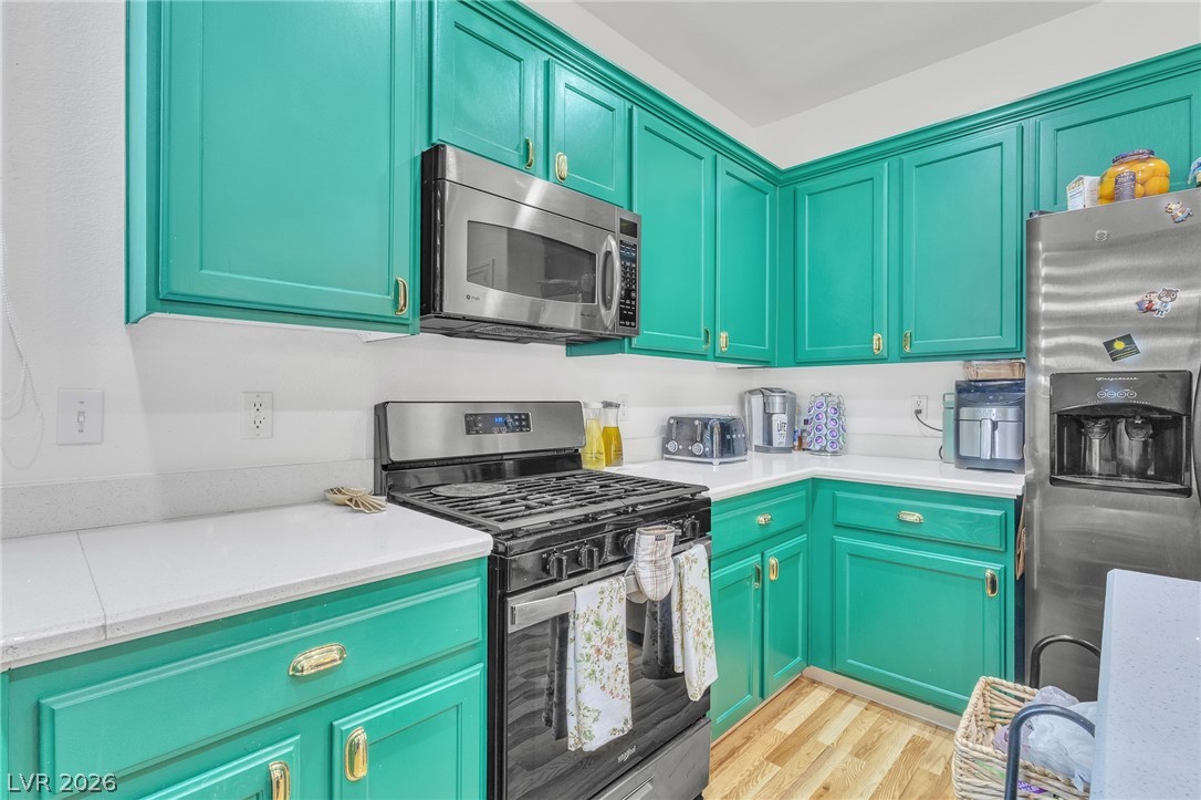 9177 Dazzle Accent Court Property Photo 12