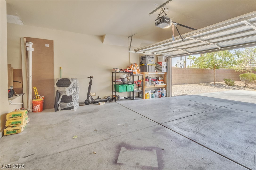 9177 Dazzle Accent Court Property Photo 16