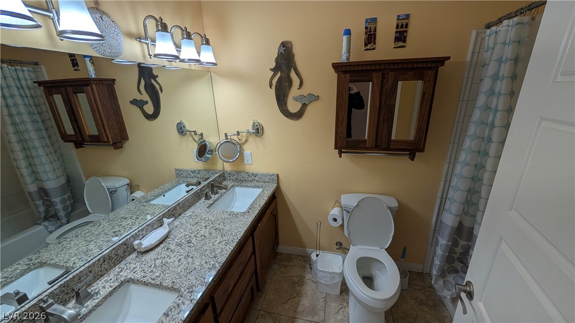 1061 Pikes Peak Court Property Photo 5