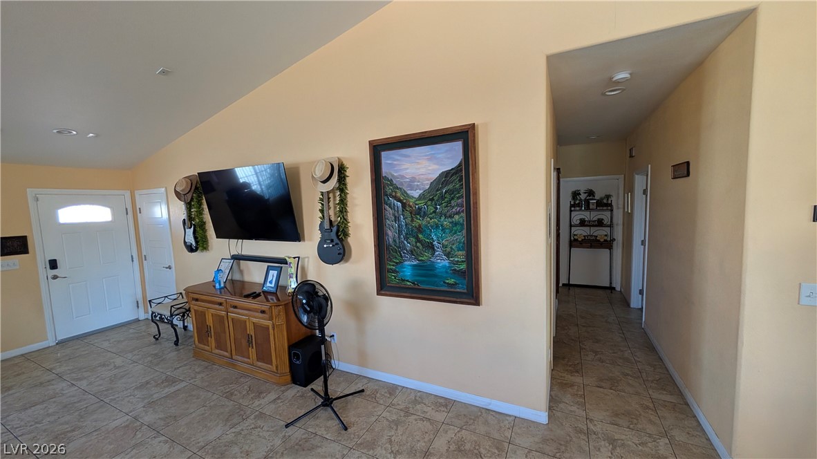 1061 Pikes Peak Court Property Photo 13