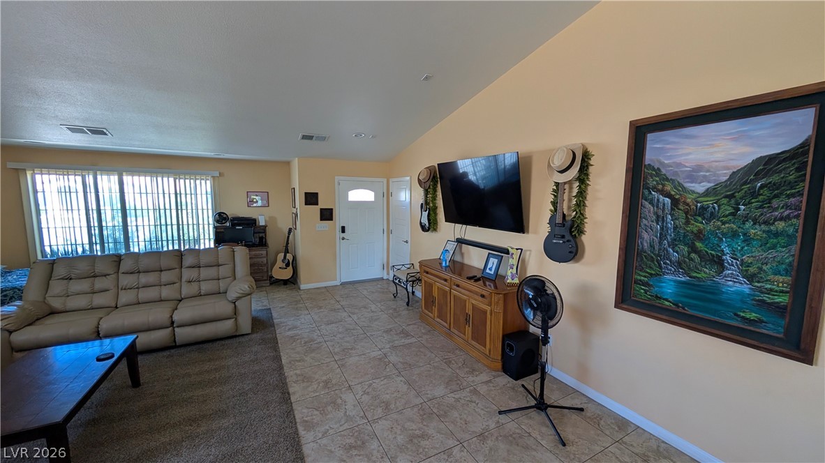 1061 Pikes Peak Court Property Photo 14