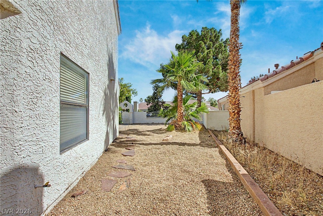 5264 Crooked Valley Drive Property Photo 14