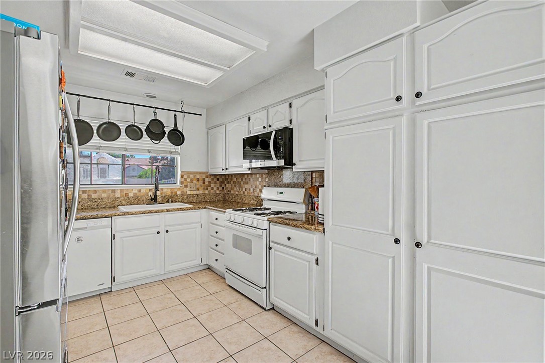 5264 Crooked Valley Drive Property Photo 14