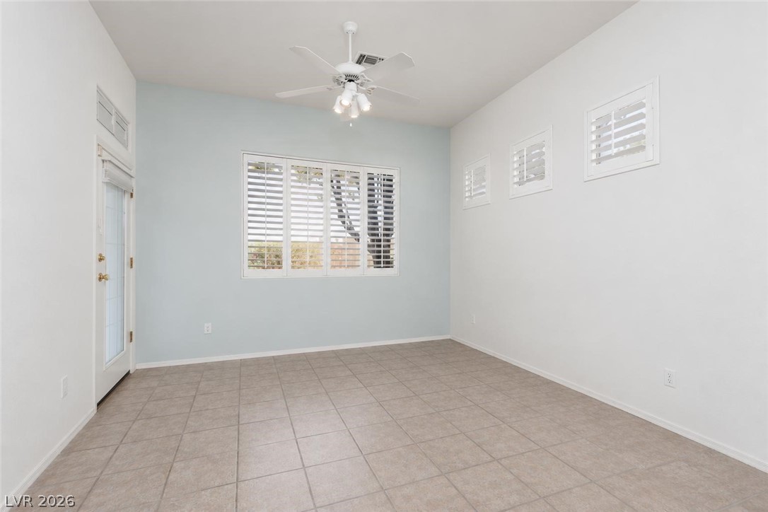 10709 Mission Lakes Avenue Property Photo 13