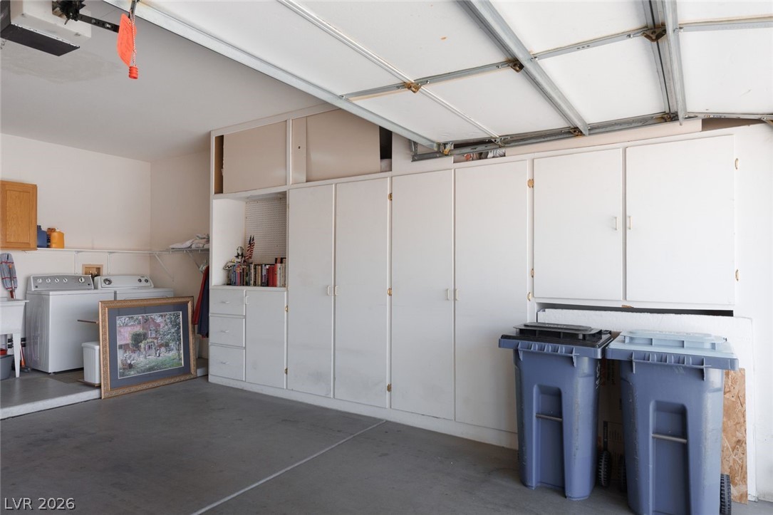 10709 Mission Lakes Avenue Property Photo 28