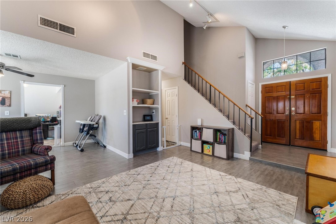 6673 Pleasant Plains Way Property Photo 3