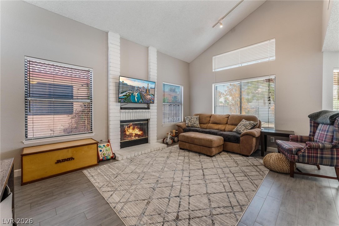 6673 Pleasant Plains Way Property Photo 6