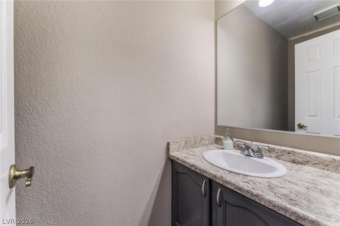 6673 Pleasant Plains Way Property Photo 9