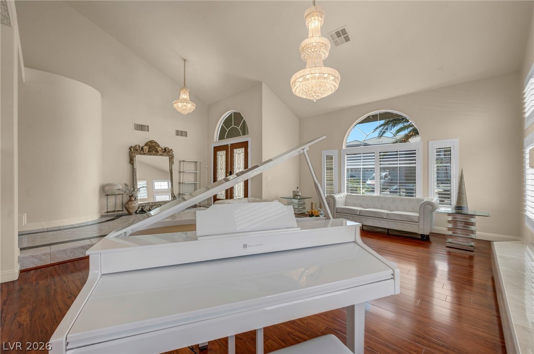 7624 Golden Lantern Court Property Photo 10
