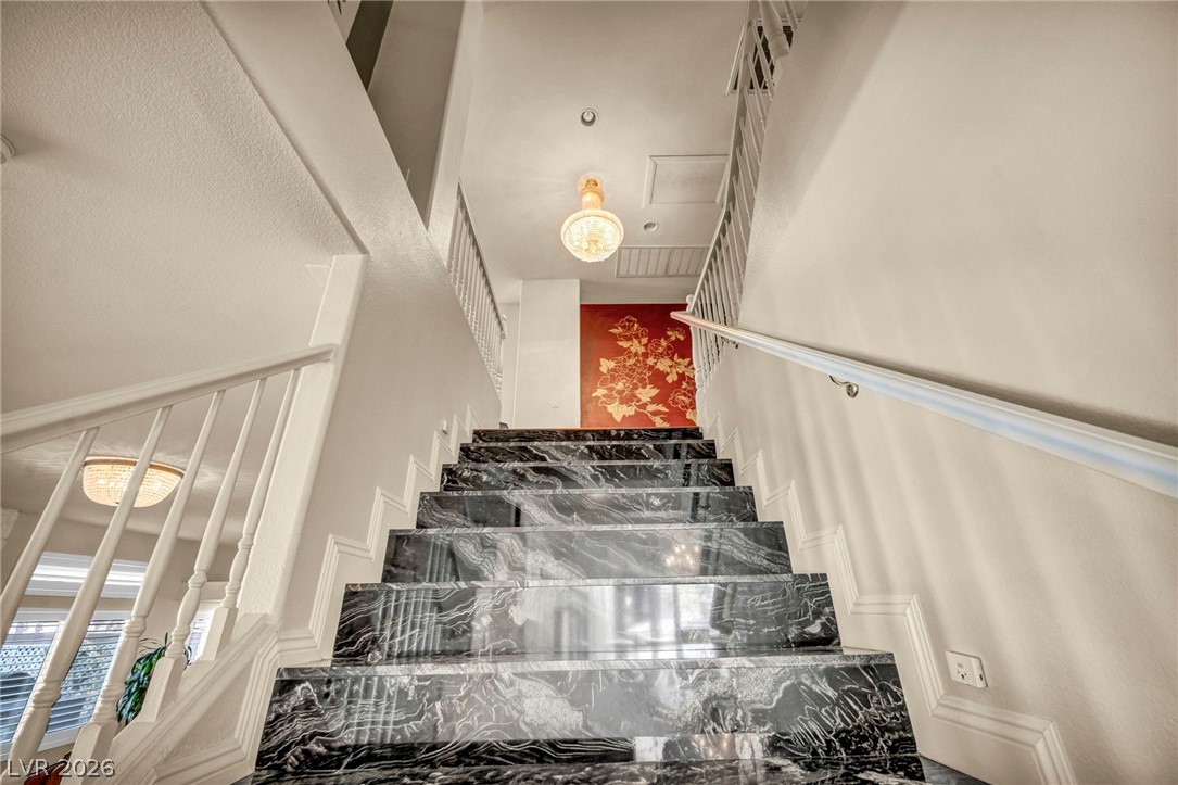 7624 Golden Lantern Court Property Photo 33