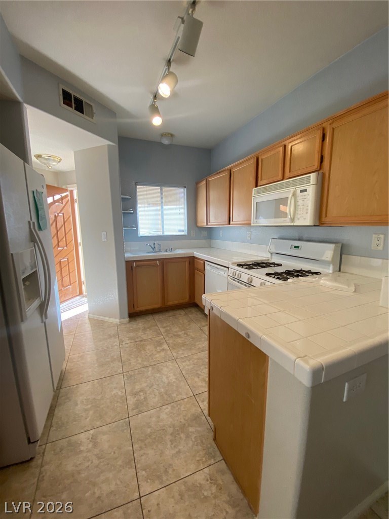 1050 East Cactus Avenue 1080 Property Photo 5