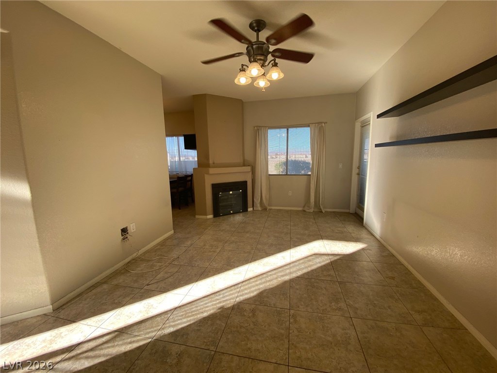 1050 East Cactus Avenue 1080 Property Photo 7