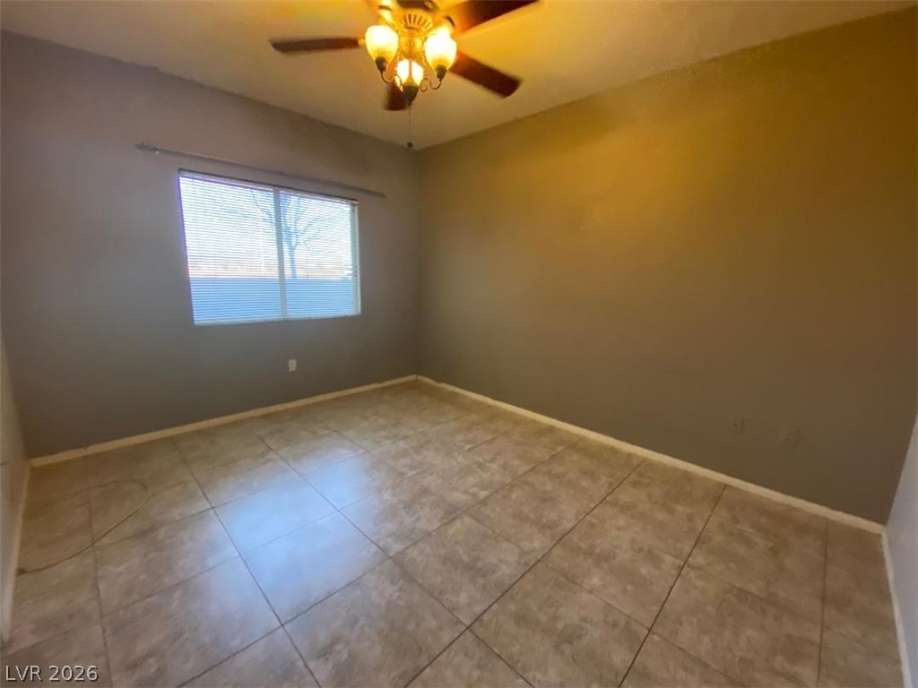1050 East Cactus Avenue 1080 Property Photo 8