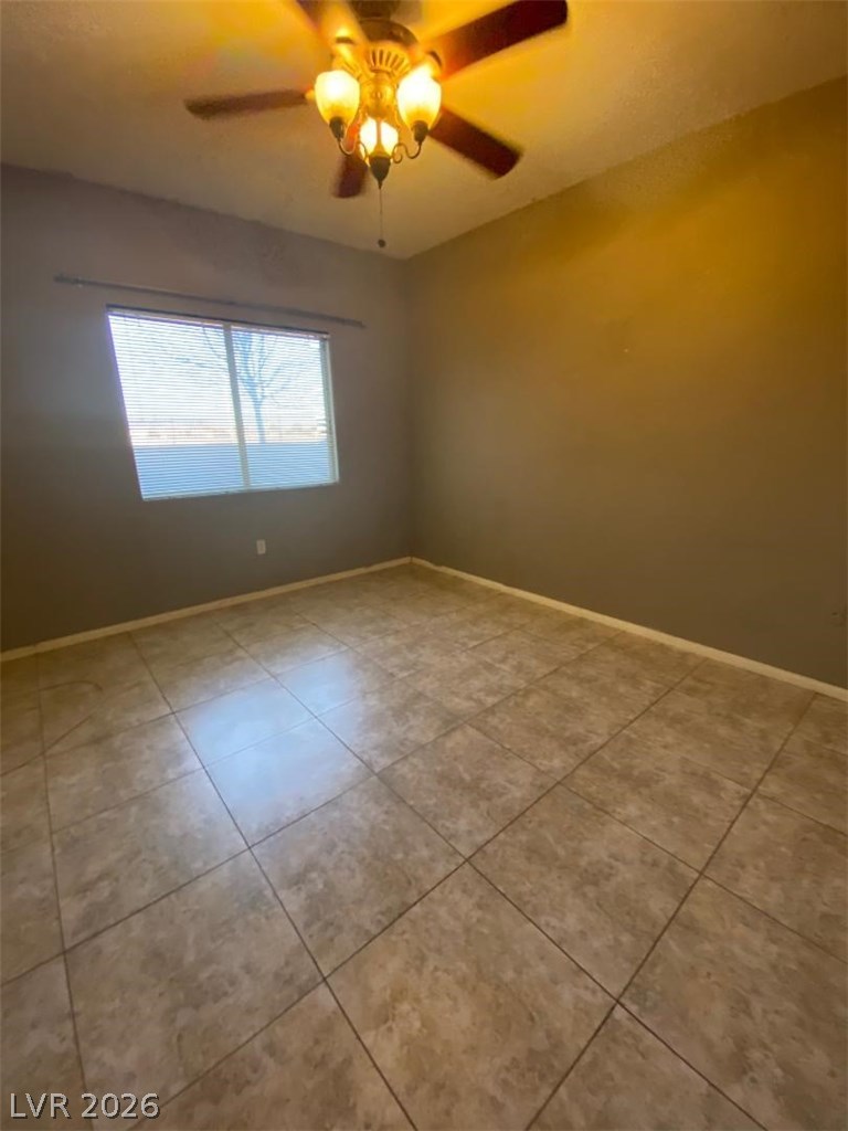 1050 East Cactus Avenue 1080 Property Photo 9