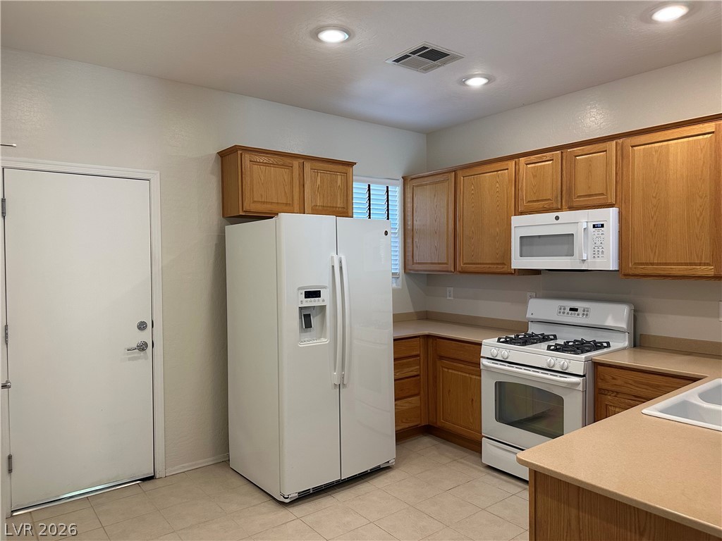 2488 Galaxy Cluster Street Property Photo 8