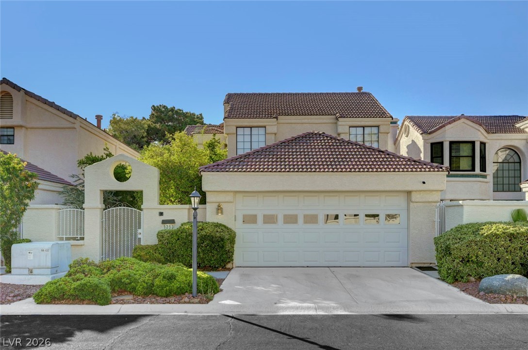 5253 Drifting Sands Court Property Photo 6