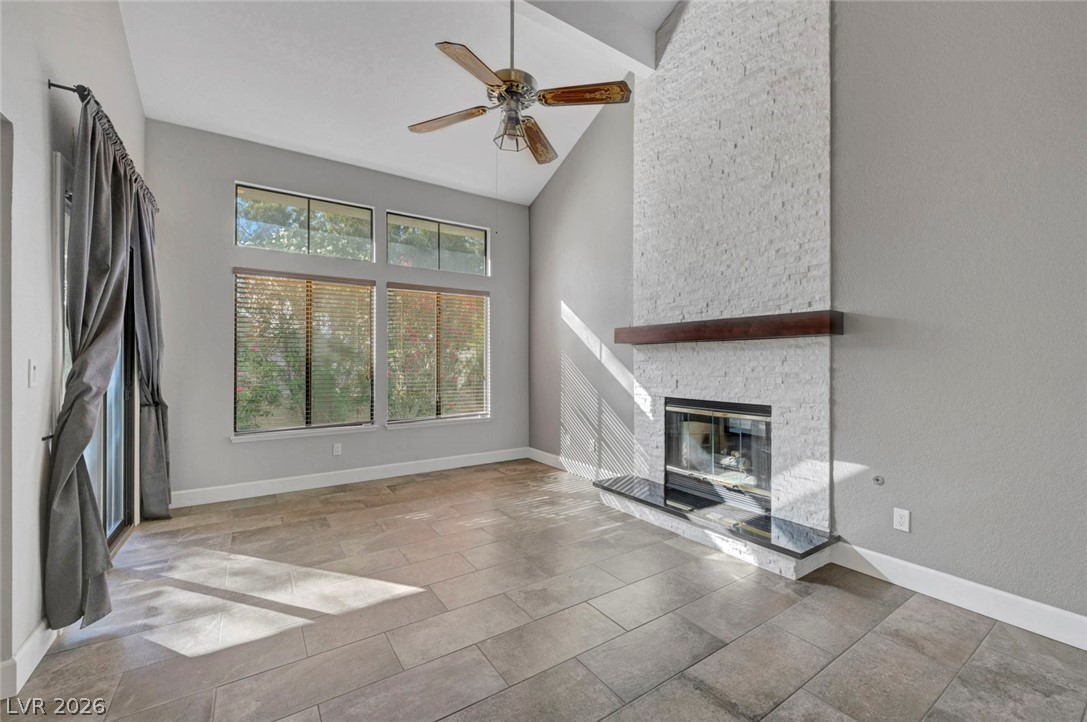 5253 Drifting Sands Court Property Photo 17
