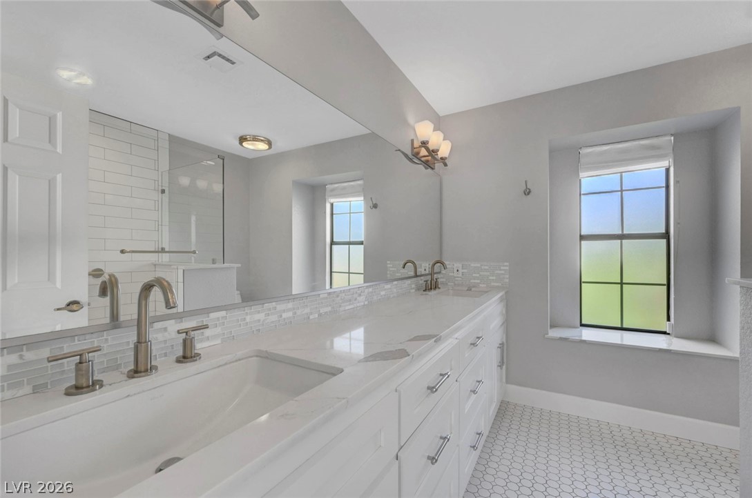 5253 Drifting Sands Court Property Photo 35