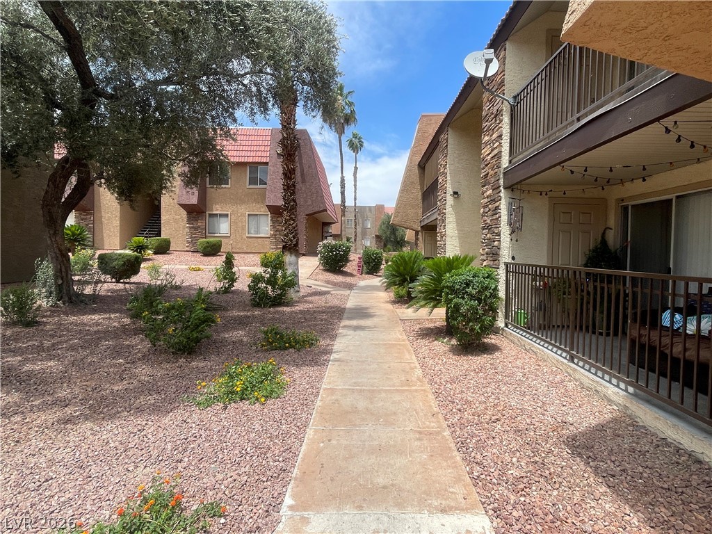 5350 River Glen Drive 306 Property Photo 1