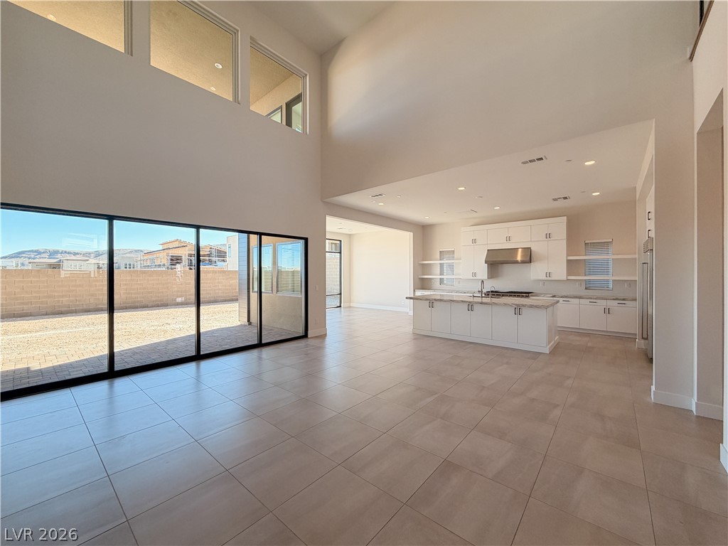 10761 Canyon Bloom Drive Property Photo 11