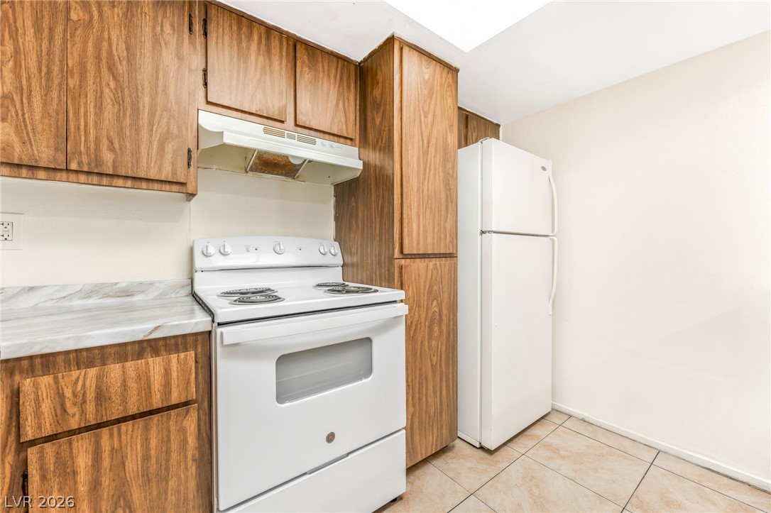5309 West Cheyenne Avenue 3 Property Photo 9