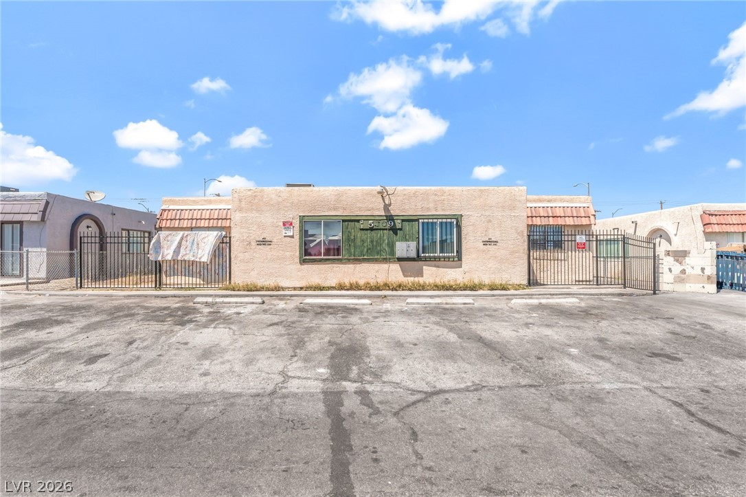 5309 West Cheyenne Avenue 3 Property Photo 17