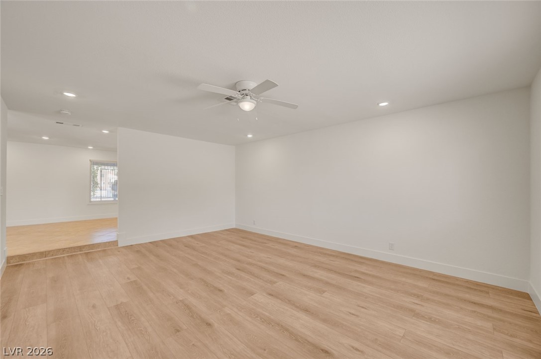 3768 East Russell Road Property Photo 17