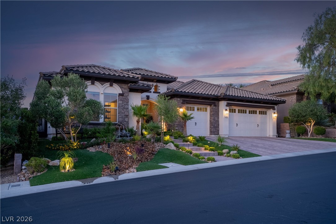 2412 Chateau Napoleon Drive