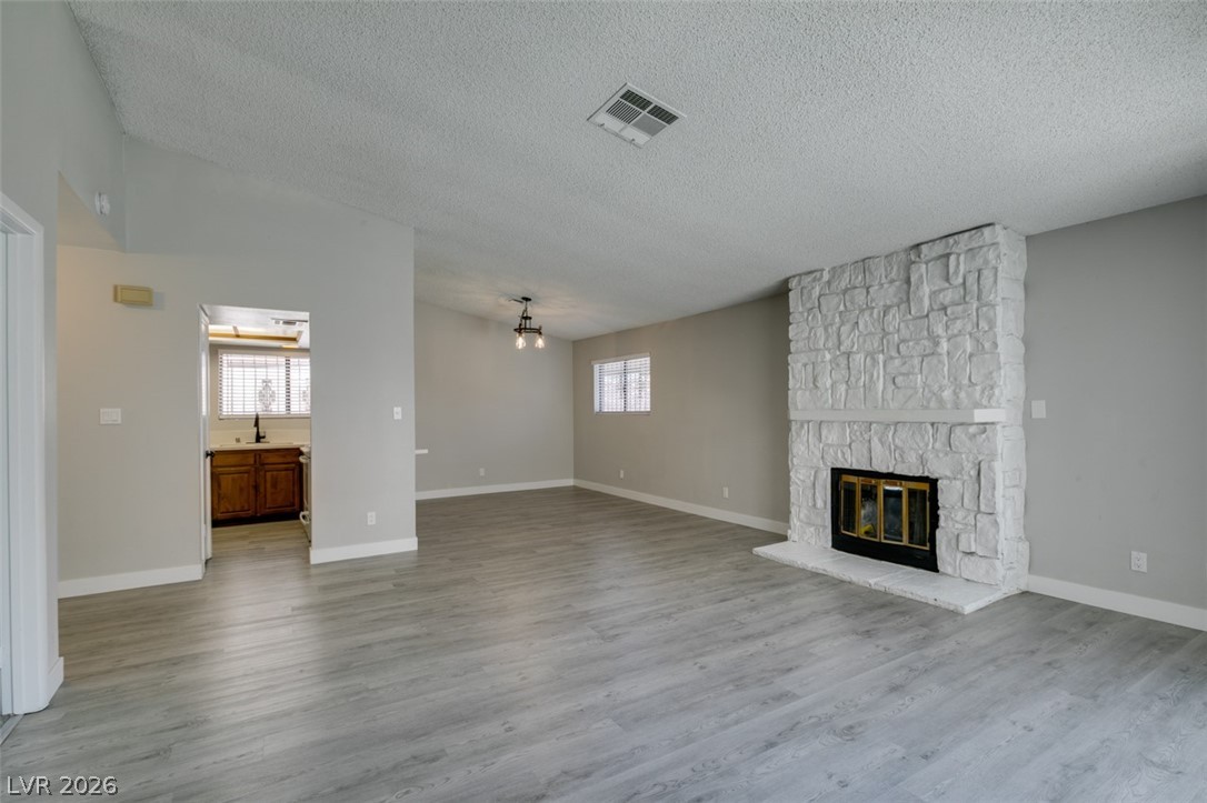 3355 Racquet Street Property Photo 19