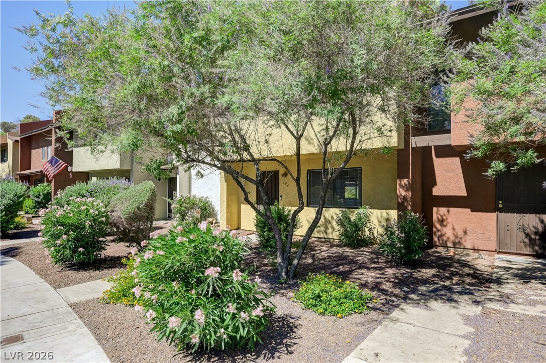 191 Bel Port Drive 194 Property Photo 3