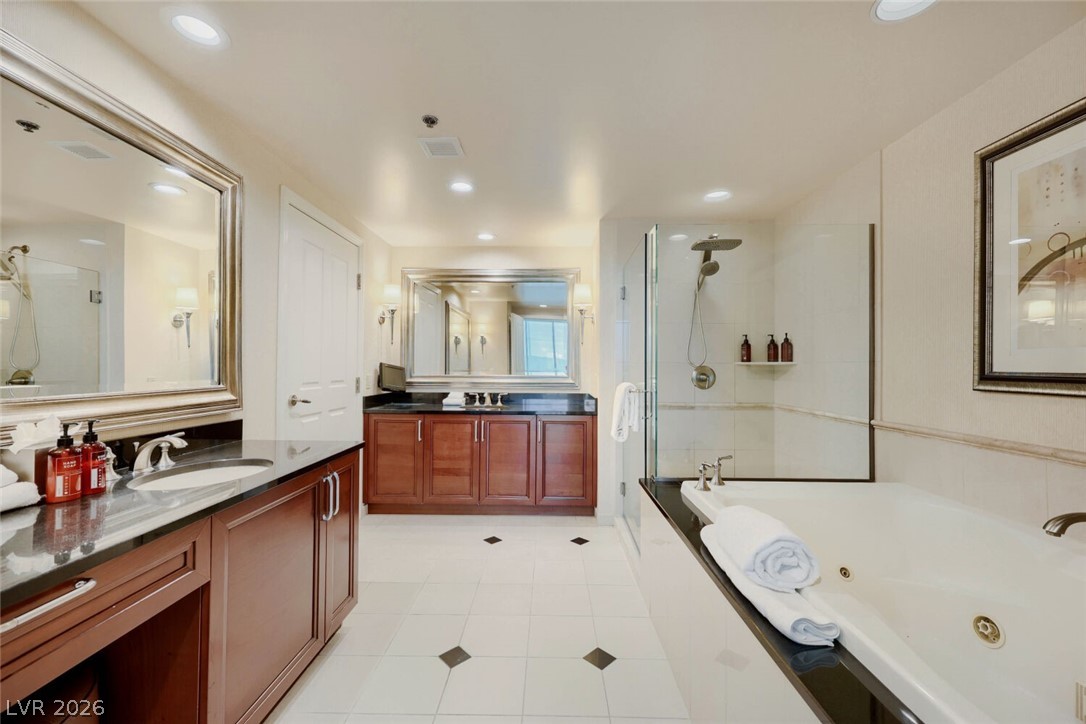 125 East Harmon Avenue 920 Property Photo 18